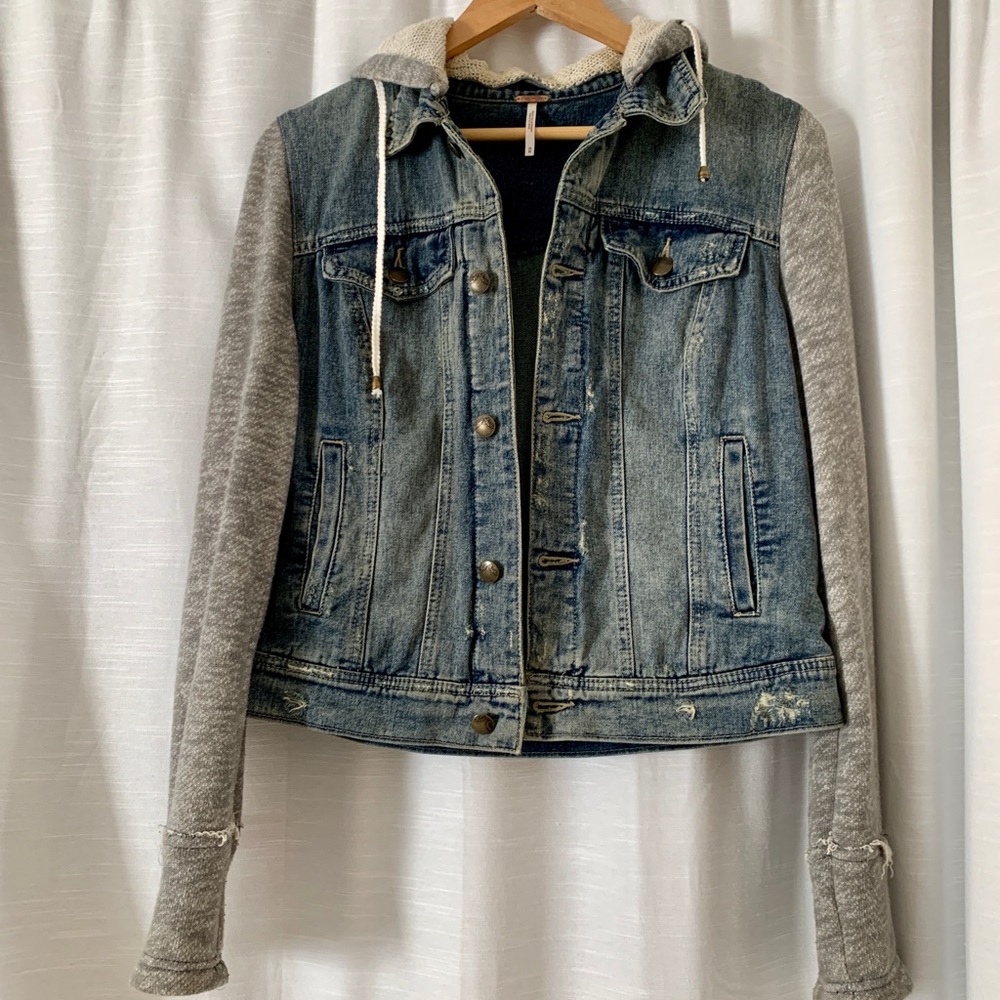Free People (M) distressed jean jacket with hood